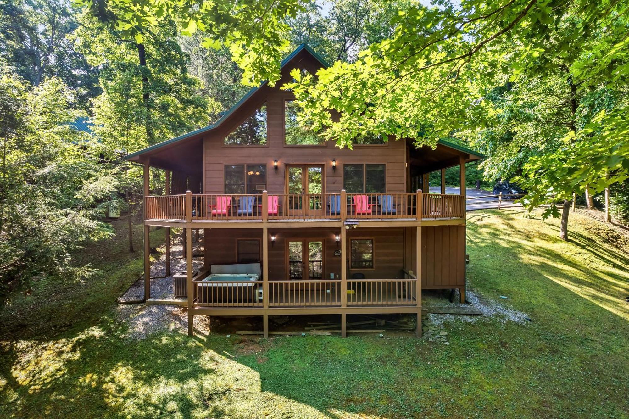 Peaceful Family Cabin With Hot Tub, Game Room, & More! Sevierville Kültér fotó