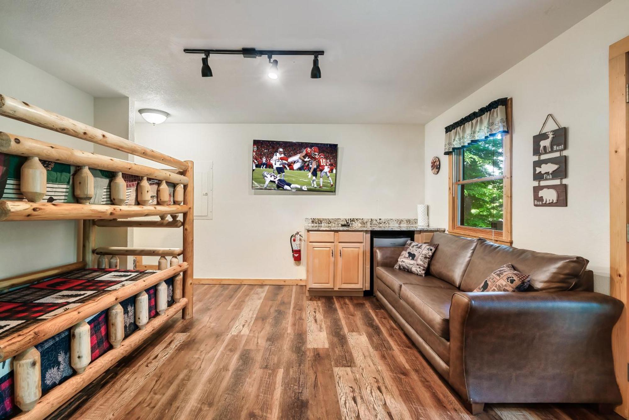 Peaceful Family Cabin With Hot Tub, Game Room, & More! Sevierville Kültér fotó